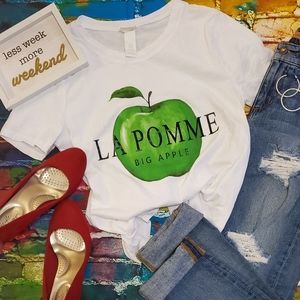 🔥3/$30 H&M Big Apple Tee